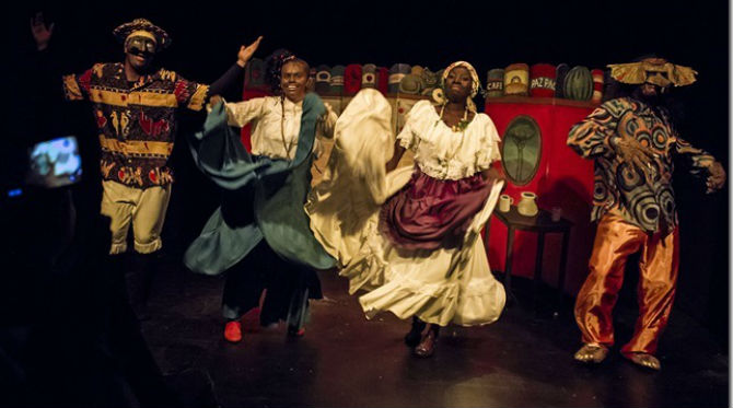 Presentan a Caperucita Color� en el teatro Salamandra, este s�bado