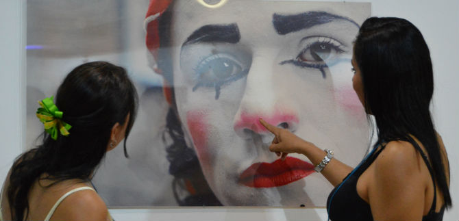 Damasco muestra procesos de formaci�n bajo una carpa de circo