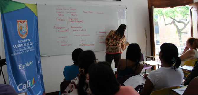 Taller Interactivo de Finanzas Saludables para Mujeres Cabezas de Hogar