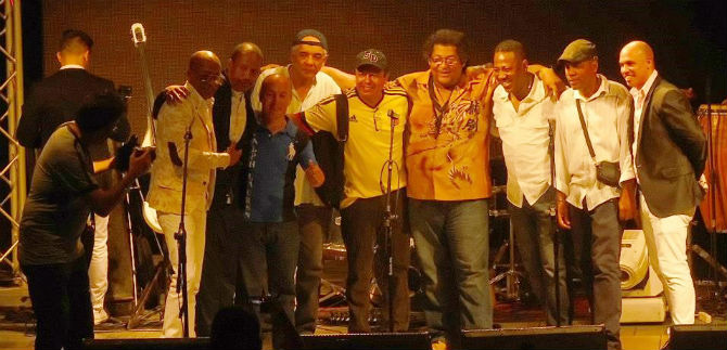 Conversatorio y audici�n con Hermes Manyoma y su Orquesta La Ley