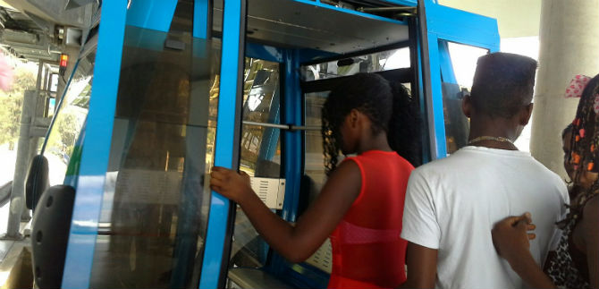 Ni�os del Plan Jarill�n de Cali, de paseo en M�O Cable