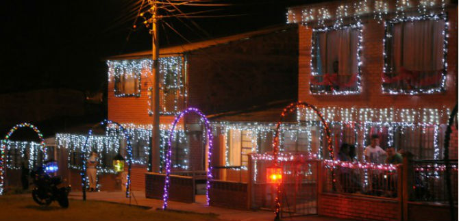 Prendamos el ahorro, consigna de campa�a del Alumbrado Navide�o