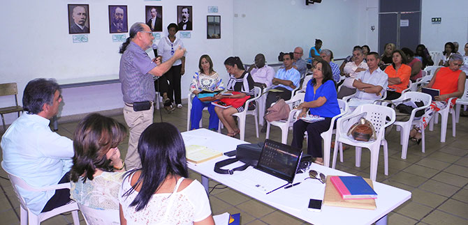 Secretaria de educaci�n se re�ne con rectores para adelantar todo lo relacionado con el inicio de la jornada �nica