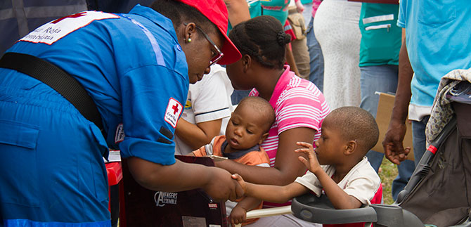 Primera brigada de servicios de la Alcald�a lleg� a la Comuna 21