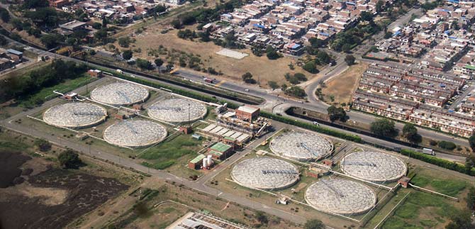 Alcalde de Cali presidi� reuni�n con recicladores de oficio