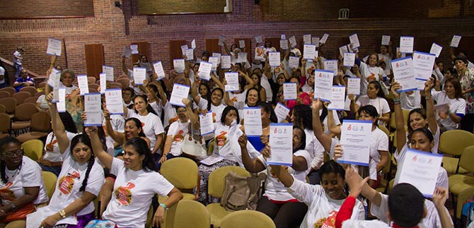 Cali tiene 600 padres y madres constructores de paz con Yo no par� para la Muerte