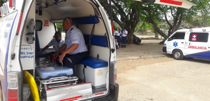 Secretar�a de Salud Municipal inicia control a ambulancias