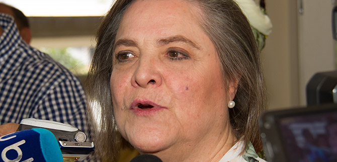 Di�logo sobre construcci�n de paz con la Ministra de Trabajo