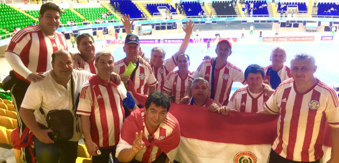 El grupo de albirrojos que sin falta, acompa�a a su selecci�n en cada mundial