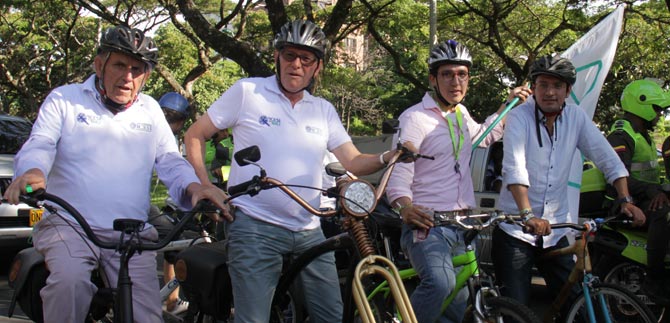 Cali pedale� por la paz