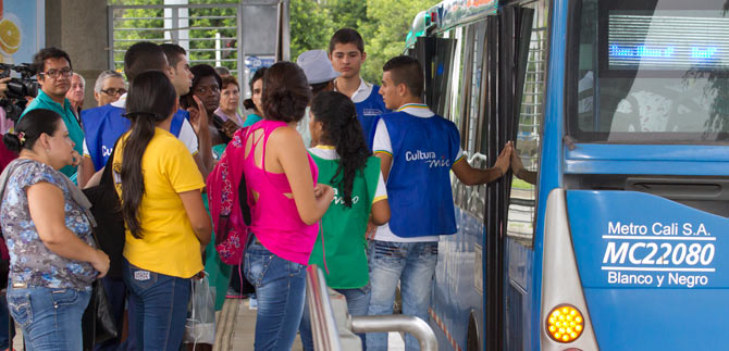 Este domingo el MIO te acerca a los puntos de votaci�n