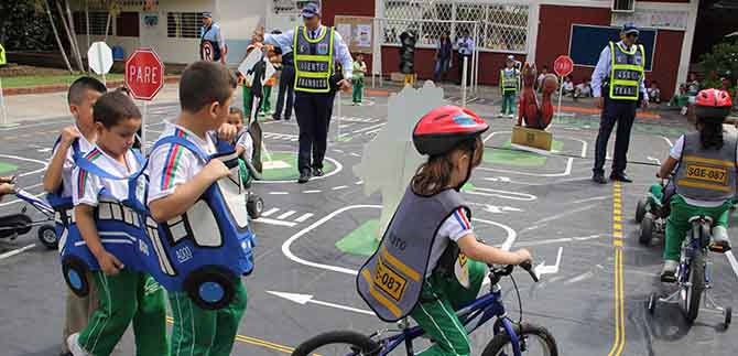 Educaci�n vial en la ni�ez es liderada por Secretar�a de Tr�nsito de Cali