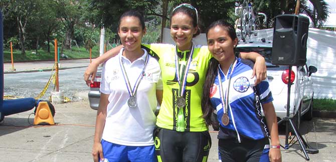 Yuli Ram�rez y Sergio Moreno rodaron por el oro en la ruta