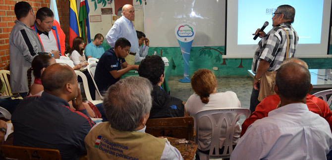 Cargado de buenas noticias lleg� el Alcalde de Cali a la comuna 14