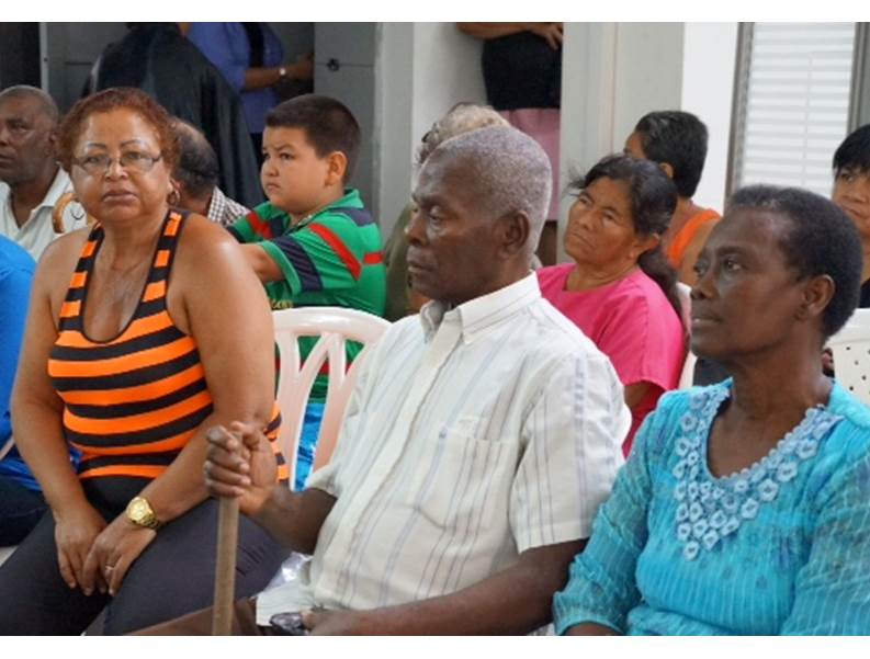 Inici� actualizaci�n de datos para adultos mayores