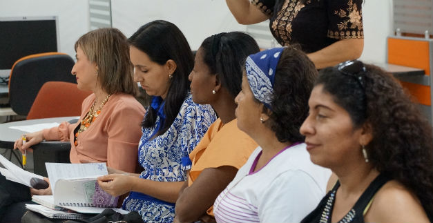 Se inici� la Escuela Pol�tica de Mujeres