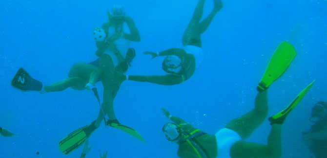 Director del Mundial de Rugby Subacu�tico invita a usar las piscinas Alberto Galindo