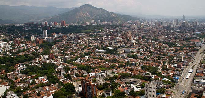 Dagma celebra la Navidad con los hijos de los recicladores