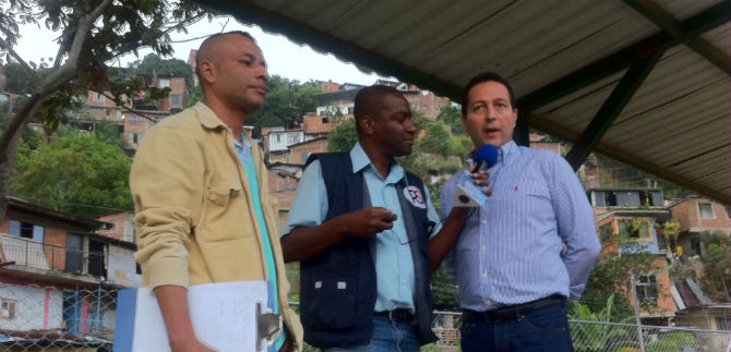 Secretario de Deportes le madruga a las necesidades de la comunidad