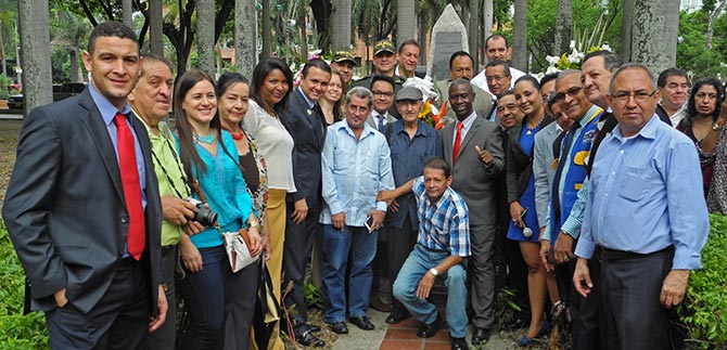 Exaltan la labor de los periodistas en su d�a