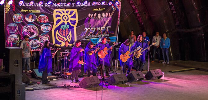 Cali le cumpli� al Festival de M�sica y Danza andina