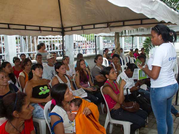 Titulares de M�s Familias en Acci�n, a participar en encuentros para elegir a l�deres de procesos