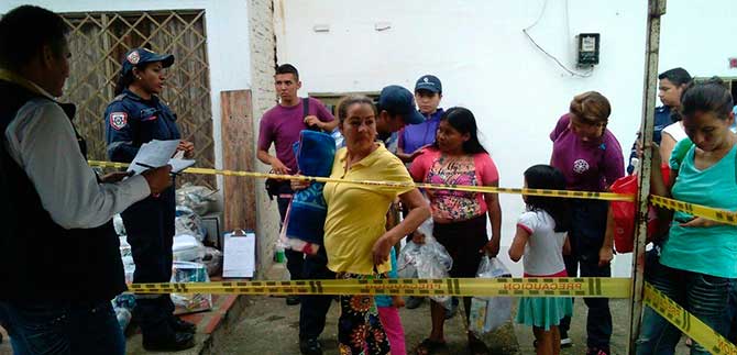 Verifican afectaciones por lluvias y entregan ayudas humanitarias en la comuna 20