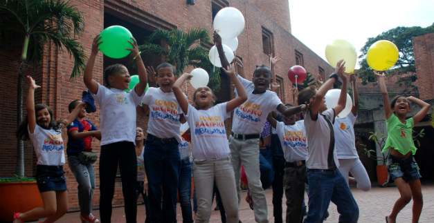 Nios de Somos Pacfico recrean el nacimiento