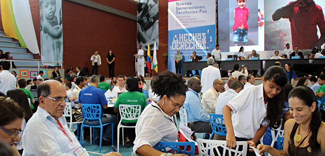 Alcalda de Cali anticipa programas sociales para menores, por posible posconflicto