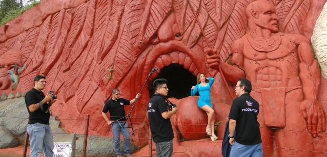 Montaa tallada cerca a Cristo Rey, otro atractivo para los turistas