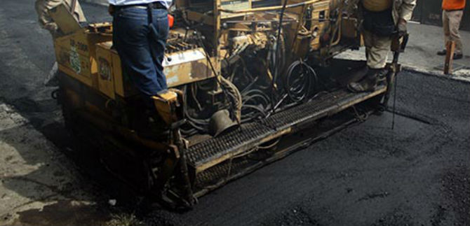 Administracin arregla va que conduce al corregimiento de Golondrinas