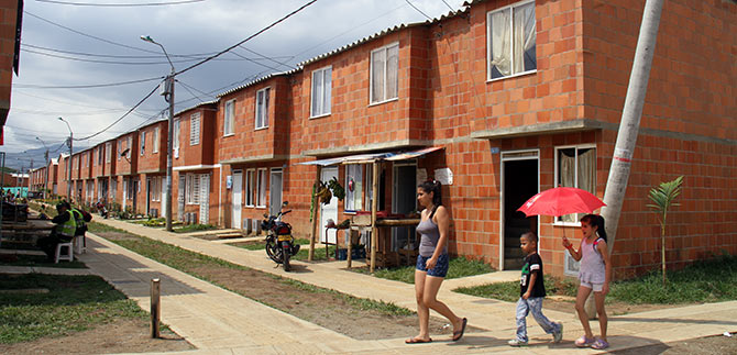 Educacin busca salida a reclamo de transporte de estudiantes de Llano Verde