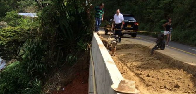 En junio se entrega muro de contencin de la va a Felidia