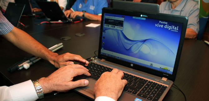 Tecnologa sin limitaciones, en el Punto Vive Digital del Centro Cultural