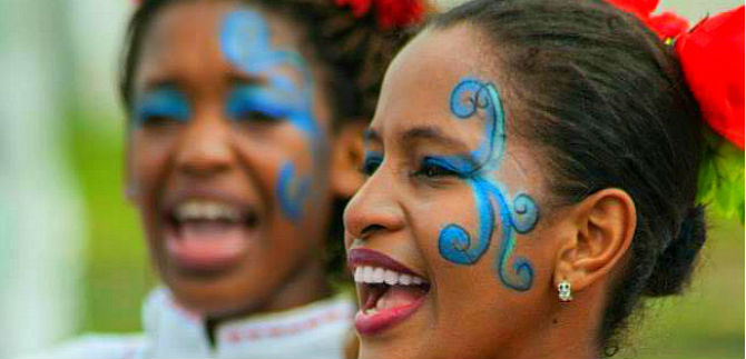 Danza, vestuario y gastronoma colombiana es el plan, este viernes