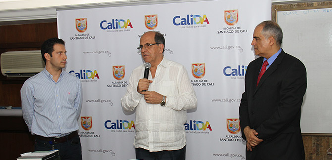 Director  de Desarrollo Administrativo y Secretario  de Salud toman posesin