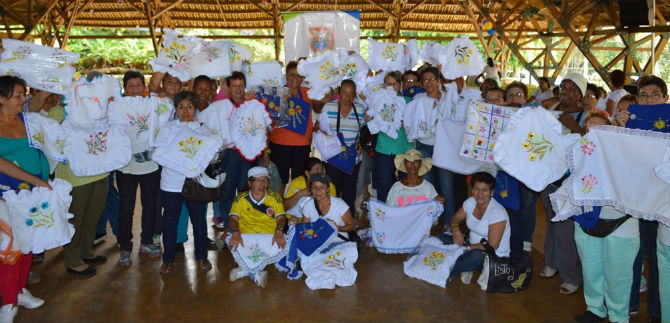 295 adultos mayores fueron certificados en cursos b�sicos