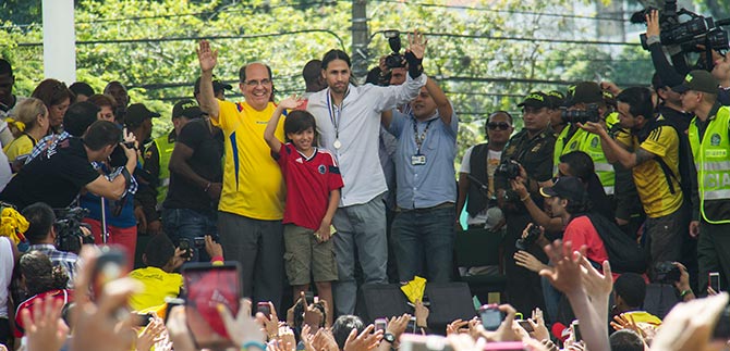 Caleos se bailaron a la seleccin a punta de Ras tas tas