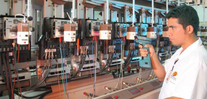 Emcali logra nuevos recursos para programas de normalizacin de redes de energa