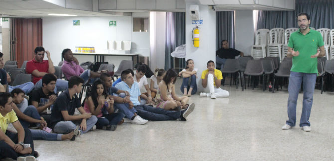 Siguen capacitaciones a universitarios para promocionar la justicia de paz