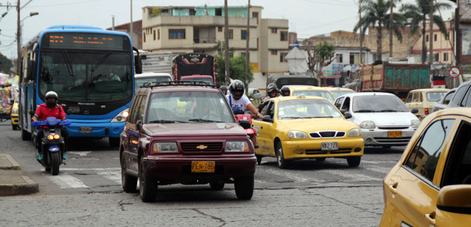 Desvos para este martes por movilizaciones sindicales en la ciudad