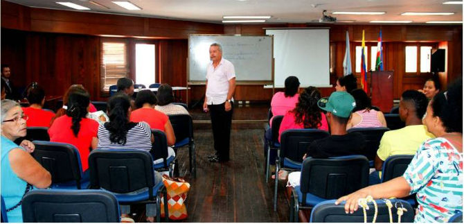 Dos mil manipuladores de alimentos fueron capacitados por la Secretara de Salud