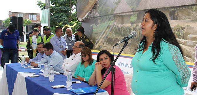 Comunidad del oriente se muestra complacida con inversi�n social de la Administraci�n