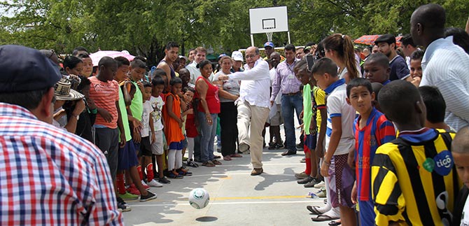 En Manuela Beltrn ya gozan de nuevo polideportivo, entregado por DPS y Alcalda