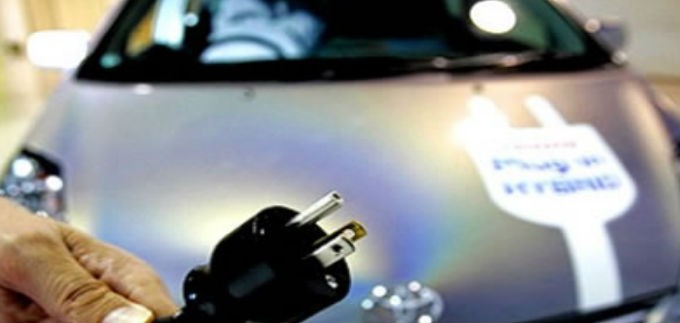 Presentan en el CAM vehculos electrnicos para servicio pblico