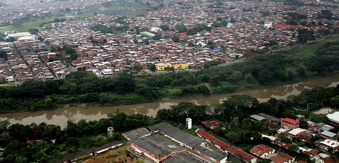 Cali y la Nacin renuevan convenio de reforzamiento del jarilln del ro Cauca