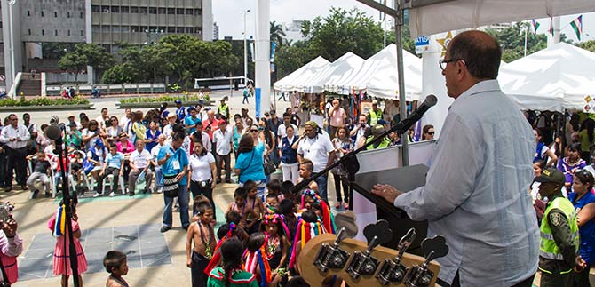 Debemos unir esfuerzos para que procesos de paz culminen con xito: Alcalde Guerrero