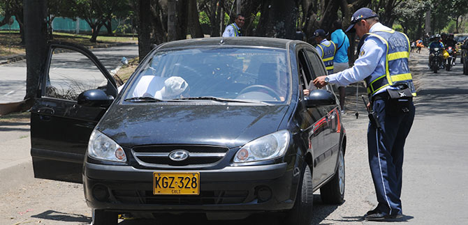 Tener los documentos del veh�culo al d�a es responsabilidad del propietario o conductor