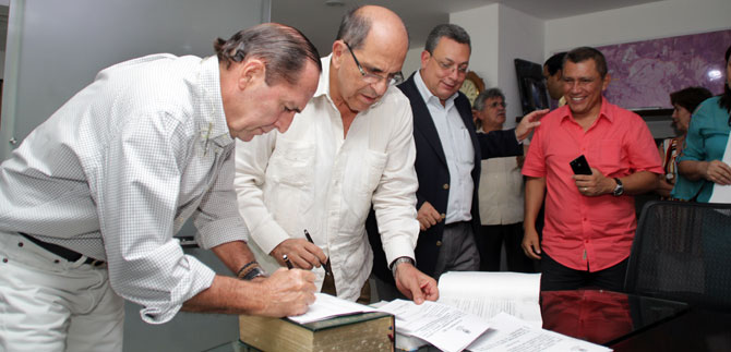 Volv� por amor a mi ciudad y lealtad con el alcalde Guerrero: Hadad Lemos