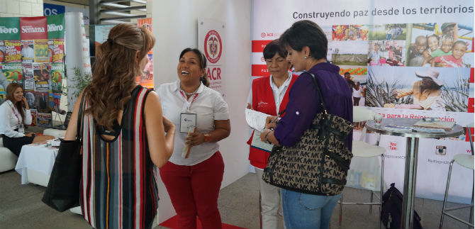 Expertos y empresarios conocieron sobre reintegracin en ExpoNegocios 2015